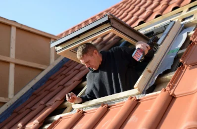 Pose de fenêtres de toit Velux à Brusson